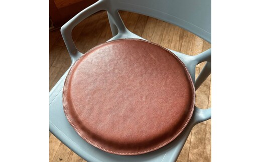 67-9 【年内発送12月15日入金まで】国産牛革 レザークッション 座布団（ブラウン・ハニーゴールドステッチ） within2025