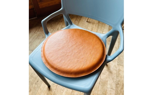 67-11 【年内発送12月15日入金まで】国産牛革 レザークッション 座布団（キャメル・ハニーゴールドステッチ） within2025