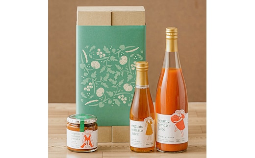 【イナゾーファーム】「おすすめギフト」有機トマトジュース（720g）1本、有機トマトジュース クリア（300g）1本、有機トマトソース瓶（230g）1個のセット