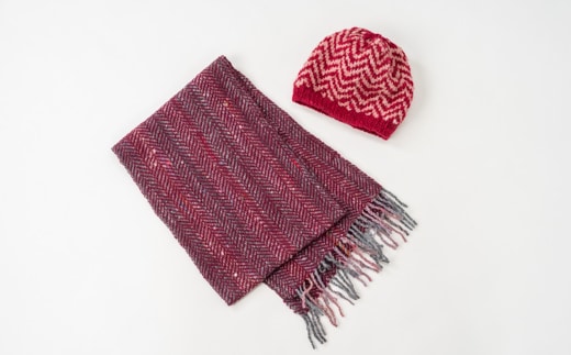 【北海道士別市】士別産羊毛 サフォーク手つむぎ手編み帽子と手織りマフラー【帽子、マフラー各1点】
