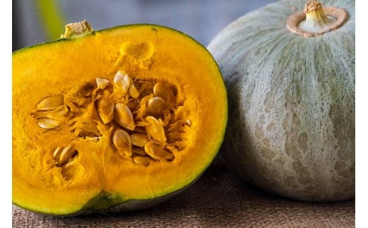 かぼちゃ(雪化粧) 2玉 約3kg 【2025年10月上旬~2026年1月下旬発送予定】 かぼちゃ カボチャ 雪化粧 野菜 北海道 北広島市