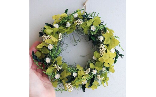 富良野花七曜 フェアリーミニリース ＊ ホワイト ＊ ナチュラルかわいい プリザーブドフラワー リース 花 インテリア 装飾品 アレンジ ギフト プレゼント 北海道 上富良野町