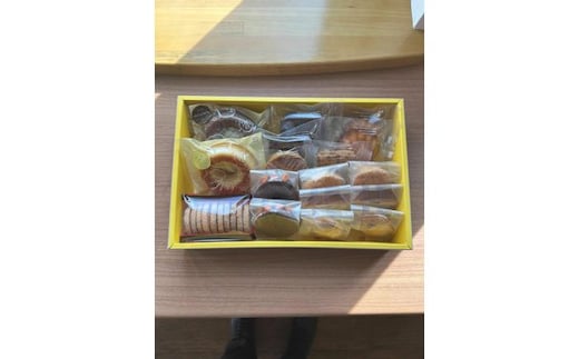 シェフの焼菓子13種詰め合わせ《足寄町》【松月堂】お菓子 おかし 焼菓子 洋菓子 詰め合わせ セット ドーナツ ケーキ マドレーヌ あしょろ 北海道 [BEAM003]