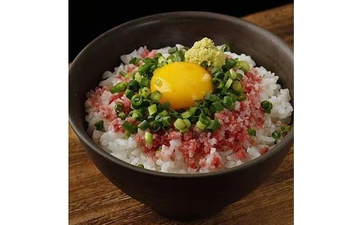 【2026年1月より発送開始】北海道標茶町 星空の黒牛 くちどけフレーク 180g×1袋入 山わさび 80g【 肉 牛 牛肉 和牛 国産 霜降り 冷凍 どんぶり 丼 人気 ちらし寿司 冷凍 ギフト 取り寄せ 国産和牛 トロ ふりかけ 標茶町 北海道 】