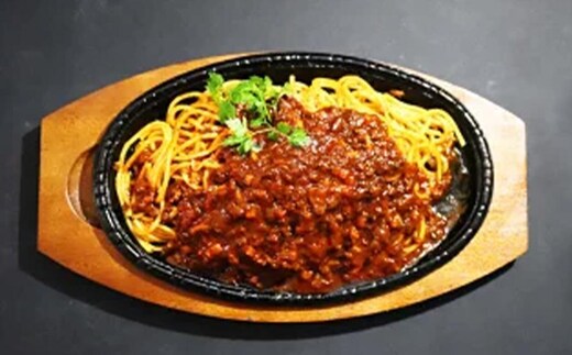 【先行予約/2026年2月以降発送】北海道産 標茶 羊肉のデミボロネーゼソース 4食セット【 パスタ ボロネーゼソース 肉 にく 羊肉 サフォーク 希少部位 グルメ お取り寄せ 国産 ヘルシー 標茶町 北海道 】