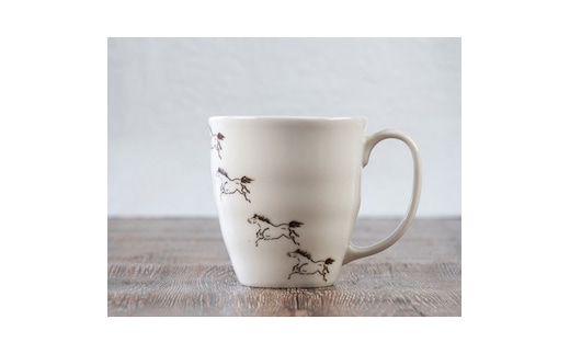 大堀相馬焼 松永窯 馬九行久(うまくいく) マグ(アイボリー)【07461-0177】