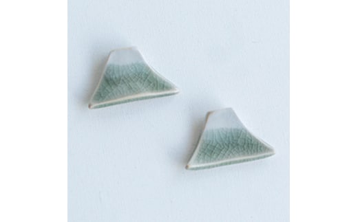 大堀相馬焼 松永窯 山の箸置き2個セット(富士山)【07461-0185】