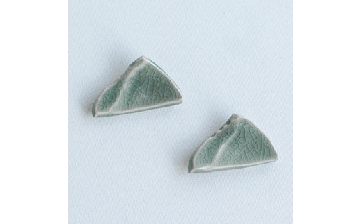 大堀相馬焼 松永窯 山の箸置き2個セット(安達太良山)【07461-0186】