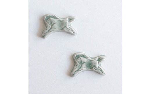 大堀相馬焼 松永窯 馬の箸置き 2個セット(グリーン)【07461-0188-2】