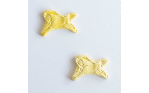 大堀相馬焼 松永窯 馬の箸置き 2個セット(イエロー)【07461-0188-5】