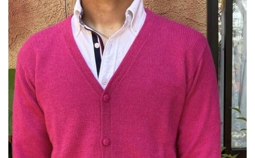 【アルパカ専門店 T'IKA】メンズカーディガンVネック パステルピンク (アルパカ100％) 【アパレル 洋服 おしゃれ 羽織 プレゼント 毛糸 大きめ サイズ 水戸市】（AL-1）