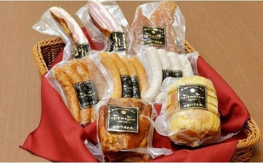 伝説の下妻金豚【ぶぅーぶーブランド】ハム・ウィンナー等詰め合わせ 5種計2170g【 豚肉 豚 ベーコン ジャーキー ポーク セット 詰合せ 】