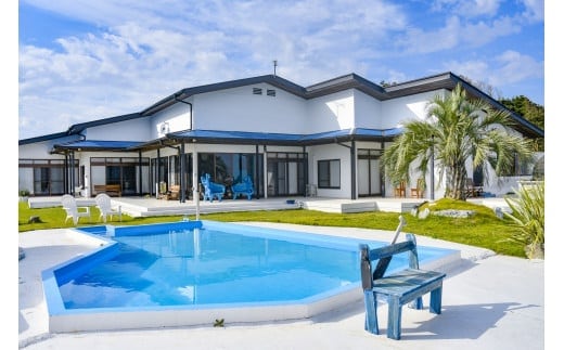 【秘境の楽園ココスハーバー】太平洋を一望できる1日1組様限定の海前リゾート（1泊4名 宿泊券） 2023/10/1～