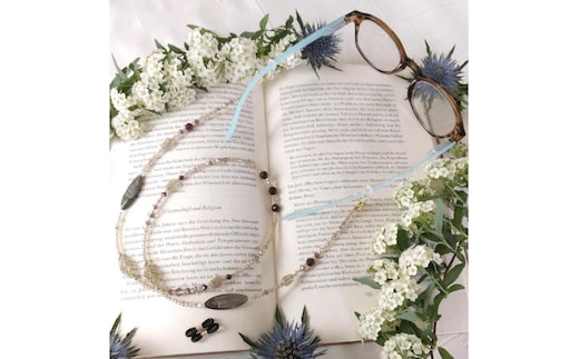 【大人の亜麻色】メガネチェーン＊4way＊ロングネックレス＊天然石＊グラスコード＊メガネホルダー＊シェル＊ガーネット