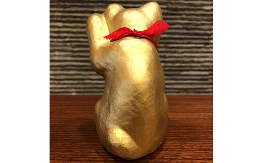 鴻巣の赤物】招き猫（金） 縁起物 ギフト 置物 インテリア 商売繁盛 金