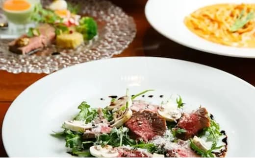 【リストランテ デッラ コリーナ】【ペアディナーお食事券】アワビ、伊勢海老、牛ヒレ肉などの豪華食材を使った贅沢なディナーコース＜2名様分＞（ぐるなびセレクション）