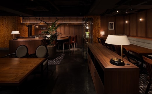 【バンブー グラッシィ 恵比寿店】【黒毛和牛OMAKASE】「うしの中山」フィレステーキ、生雲丹、焼き牡蠣など全8品＜2名様分＞（ぐるなびセレクション）