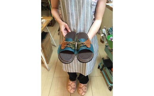 【レザーサンダル】ワークショップ体験チケット【革細工 イタリアンレザー オリジナル革履物 牛革 豚革 靴１個 ベジタブルタンニン 革細工体験 8時間程度 手作り 靴工房 工房 国産レザー 神奈川県 小田原市 】