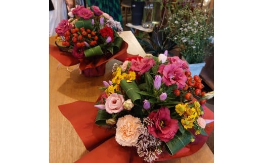 生花アレンジ体験レッスン 【 フラワーアレンジメント 体験 チケット 神奈川県 小田原市 】