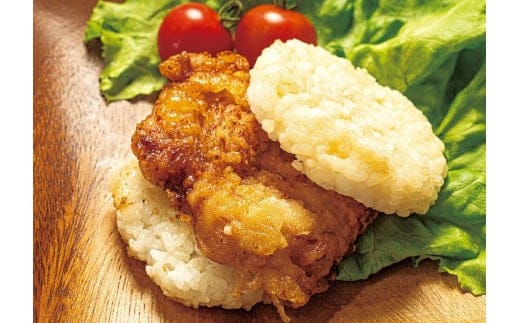 かもめ弁当の「唐揚げライスバーガー」4個 1096002