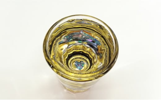 ハートがみえる漆・螺鈿グラス（44ml） 大正２年創業・老舗仏壇店の技術 おちょこ ショットグラス お猪口 酒器 職人 おしゃれ 富山 魚津漆器 工房ヤマセン