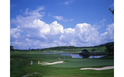 能登島ゴルフ＆カントリークラブ 1名様プレー券 昼食付［セルフ］【平日限定】※2024年7月以降順次発送予定