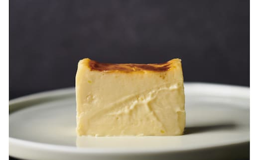 シェフが辿り着いた【黄金比率チーズケーキ】500g