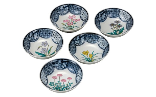 九谷焼 4.5号小鉢揃 草花絵変り （5枚セット）a01 食器 キッチン雑貨 キッチンアイテム 雑貨 小物 お皿 小皿 食卓 テーブルコーディネート 
