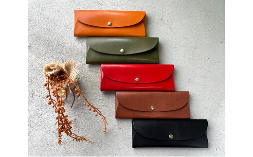 本革 ノンステッチのペンケース 栃木レザー ファッション小物 革小物 シンプル 雑貨 文房具 筆箱 手触りが良い 牛革 プレゼント ギフト 自分用 ブラック