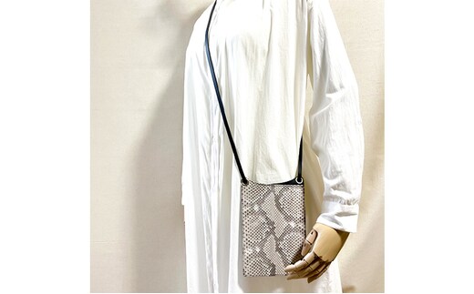 本革 スマホショルダー ダイヤモンドパイソンレザー ファッション小物 ファッション カバン バッグ スマホグッズ 栃木レザー プレゼント ギフト ブラウンベース