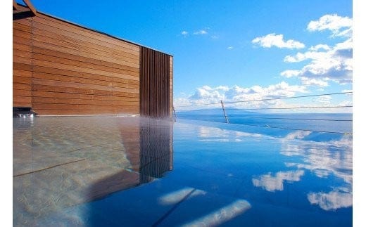 熱川プリンスホテル 最上階 プレミアム Qoomo客室 1泊2食 ペア 宿泊券 平日限定 G009／静岡県 東伊豆町