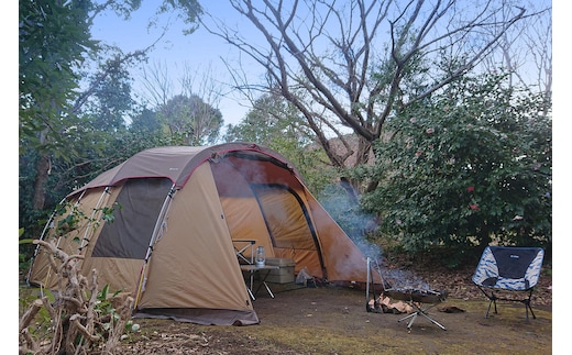 【電源付オートサイト】ストーンチェアキャンプ場1区画 1泊宿泊券 1261 ／ 静岡県 東伊豆町