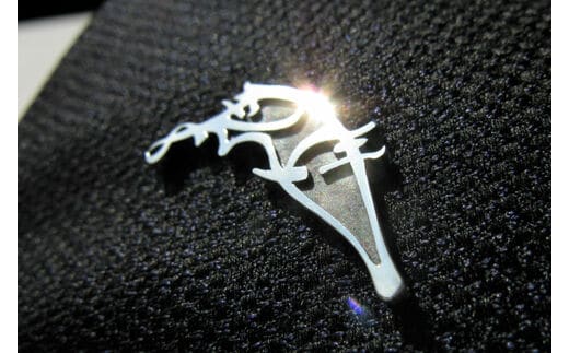 織田信長公 麒麟の花押タイタック