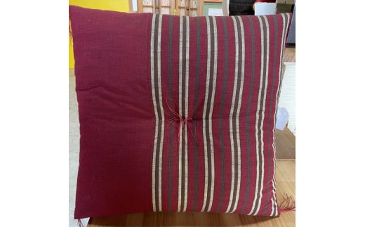 角座布団（45センチ角）赤