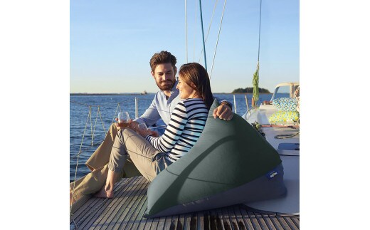 Yogibo Zoola Pyramid Premium（ヨギボー ズーラ ピラミッド プレミアム）＜オフブラック＞