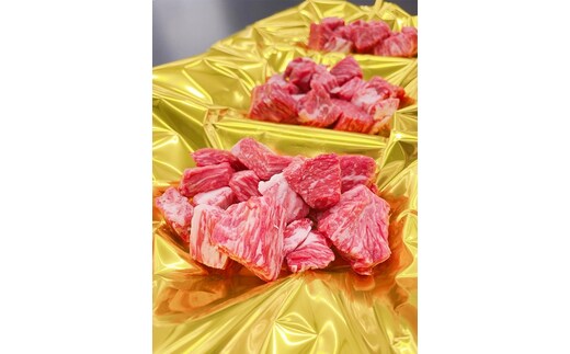 松阪牛 サイコロステーキ ( モモ ・ バラ ) 240g×3P / 冷凍 瀬古食品 松阪肉 名産 お取り寄せグルメ 牛肉 お肉 肉 和牛 黒毛和牛 国産 国産牛 松阪牛 ステーキ ブランド牛 ご自宅用 家庭用 ギフト 贈答用 小分け 産地直送 松阪 牛 三重県 大台町 364