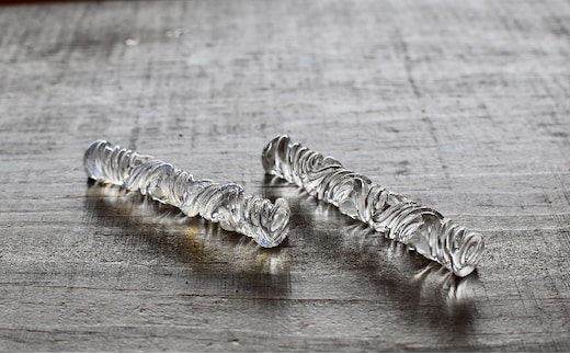 ガラスのカトラリーレスト（2本組） 雑貨 日用品 工芸品 箸置き ブルー