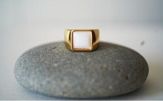 池蝶貝（イケチョウガイ）スクエアリング【15号】 アクセサリー 指輪 ファッション小物 雑貨 