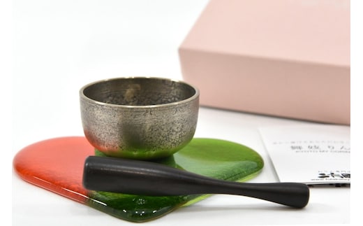 京都・二方屋「舞妓りん（MY CORIN）ガラスハート＜茶柿＞」〈工芸品おりん音色インテリアおしゃれ仏具リフレッシュガラスハート雑貨日用品〉 