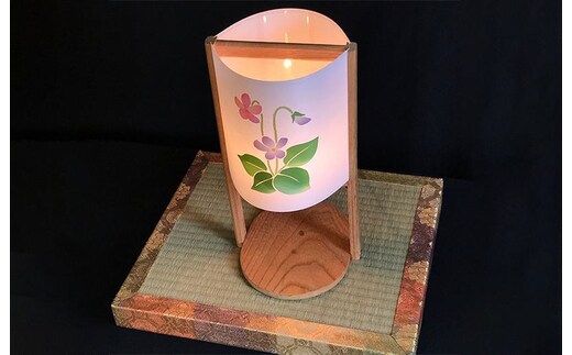 着物生地で作ったおしゃれな行灯（あんどん） 菫タンポポ 030D095