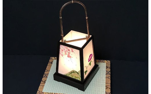 着物生地で作ったおしゃれな行灯（あんどん）日本の四季 050F097