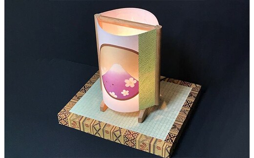 着物生地で作ったおしゃれな行灯（あんどん） 丸窓ジャパン 099H822