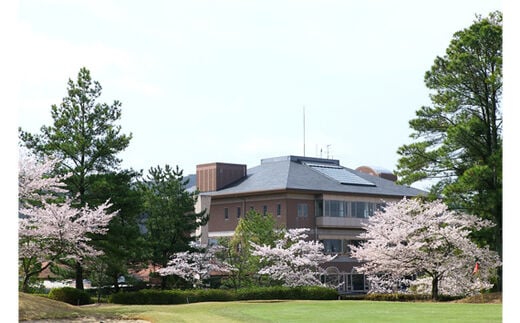 大阪府 グロワールゴルフ倶楽部【平日】セルフ1名様プレー券／昼食付 No.263