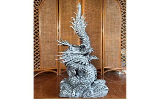 瓦細工師手作り【俱利伽羅龍】 置き物 迫力 インテリア 利伽羅不動 利伽羅明王 不動明王の化身 いぶし粘土 瓦焼き物 