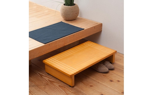 玄関踏み台 踏み台 幅60cm 家具 インテリア 木製 玄関ステップ 玄関台 段差解消 段差軽減 靴収納 アジャスター 昇降台 補助台 介護 高齢者 子供 転倒防止 滑りにくい 天然木 省スペース おしゃれ 完成品 兵庫県 姫路市