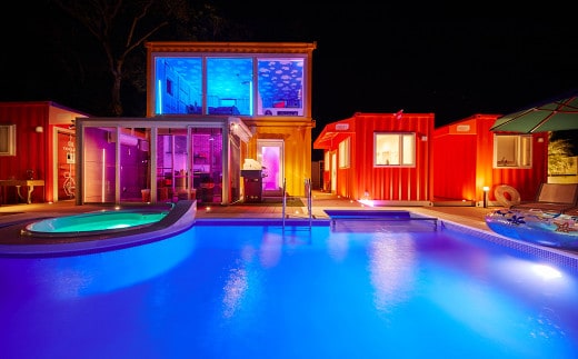 THE BOXY AWAJI（ザ ボクシー アワジ）1日1組限定 一棟貸切のプライベートヴィラ 宿泊券 淡路島 プール サウナ