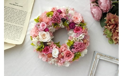 プリザーブドフラワー リース ピンク／HANARA pink 華 花 ギフト 母の日 花冠 かわいい ドライフラワー インテリア 奈良県 宇陀市 誕生日 お祝い 敬老の日 感謝 結婚祝い 還暦 プロポーズ お供え 花ケース入り ふるさと納税 誕生日 お祝い 敬老の日 感謝 結婚祝い 還暦 プロポーズ お供え 花ケース入り 誕生日 お祝い 敬老の日 感謝 結婚祝い 還暦 プロポーズ お供え 花ケース入り 誕生日 お祝い 敬老の日 感謝 結婚祝い 還暦 プロポーズ お供え 花ケース入り 誕生日 お祝い