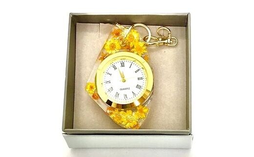 クリスタルフラワーチャーム時計 「ハッピーイエロー」 ／ fleur misaki お祝い インテリア 雑貨 レジン プレゼント ギフト 奈良県 田原本町