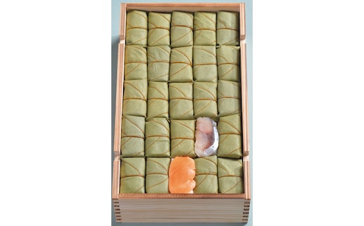 （冷蔵） 柿の葉寿司 ２種 ５０個入（さば、さけ 各２５個入） ／ 中谷本舗 お取り寄せグルメ 郷土料理 押し寿司 ゐざさ 奈良県 田原本町