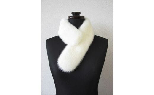 【0017】デンマーク産SAGAミンクチョーカー ホワイト